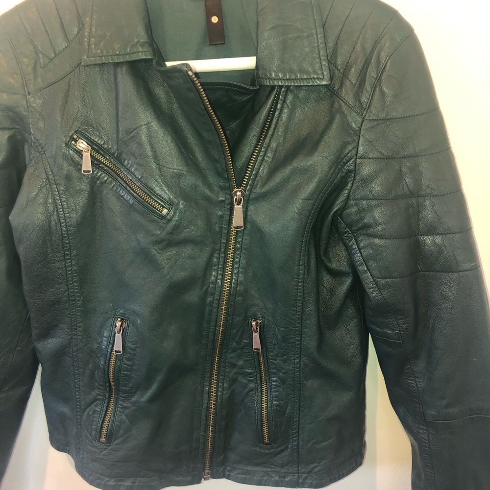 Leather jacket - Picture 4 of 7